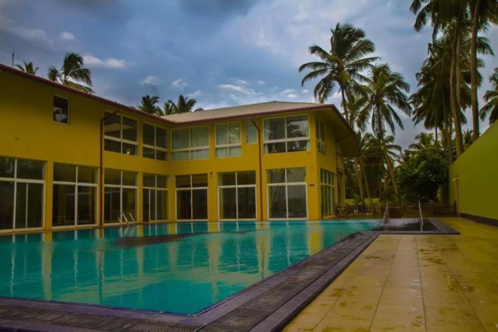 Hotel Villa Viana Marawila Dış mekan fotoğraf